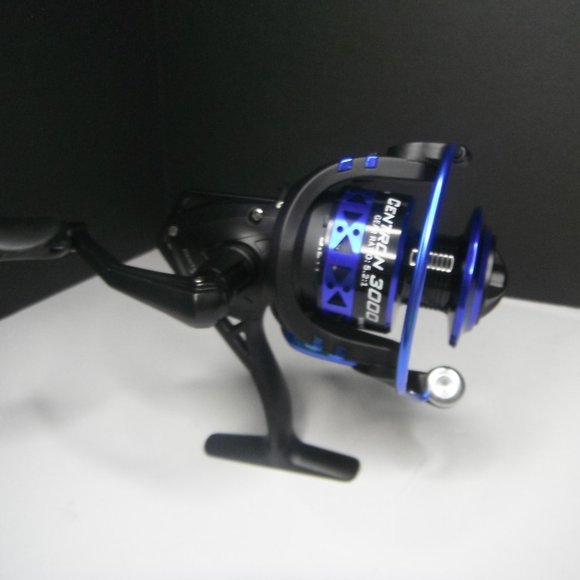 KastKing Centron 3000 Spinning Reel - Picture 10 of 16